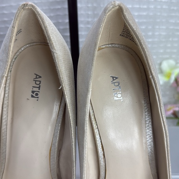 (O) Apt. 9, Women's Rhinestone Satin High Heels, Size 8 M - Picture 3 of 9